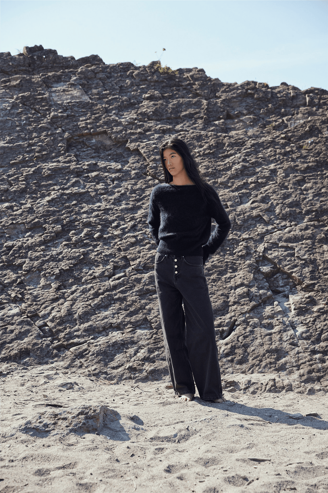 Envelope1976 Genser & Cardigan Cloud Knit Black