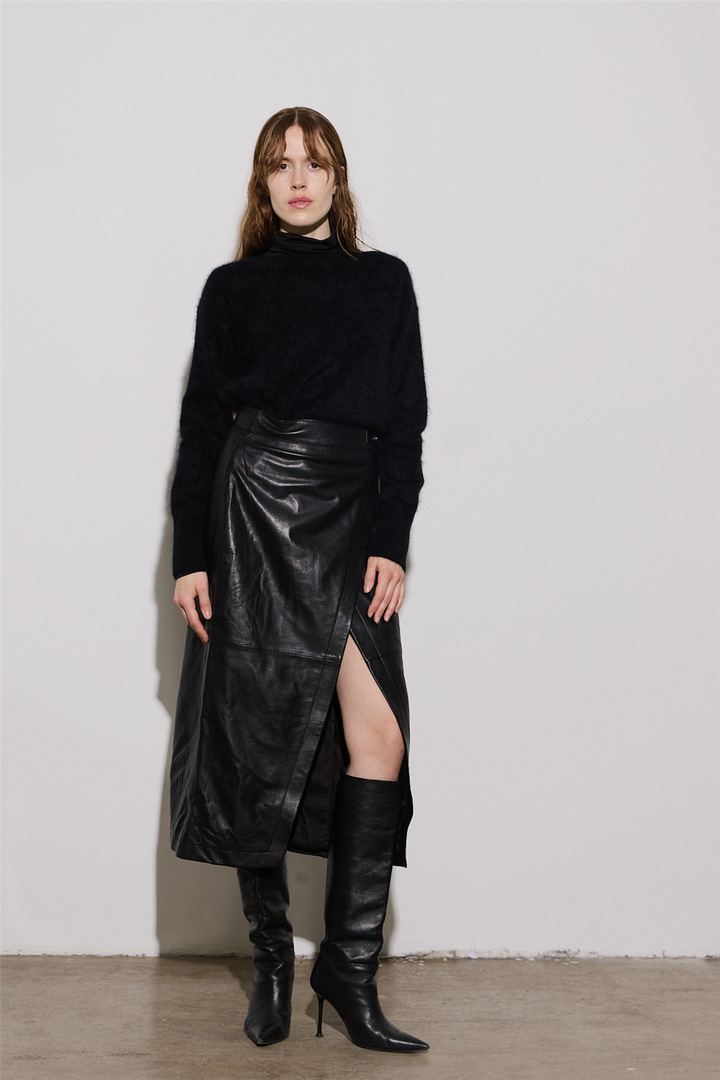 Envelope1976 Topper & t-skjorter Heart Turtleneck Black