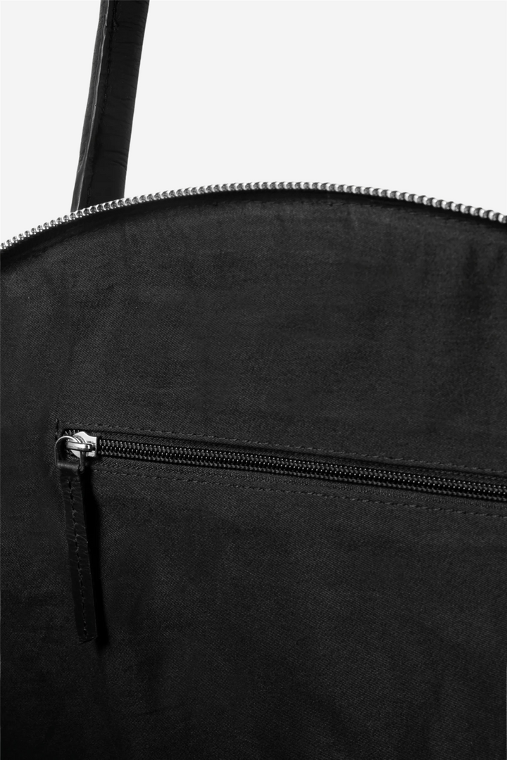 Envelope1976 Vesker Cabin Bag Black