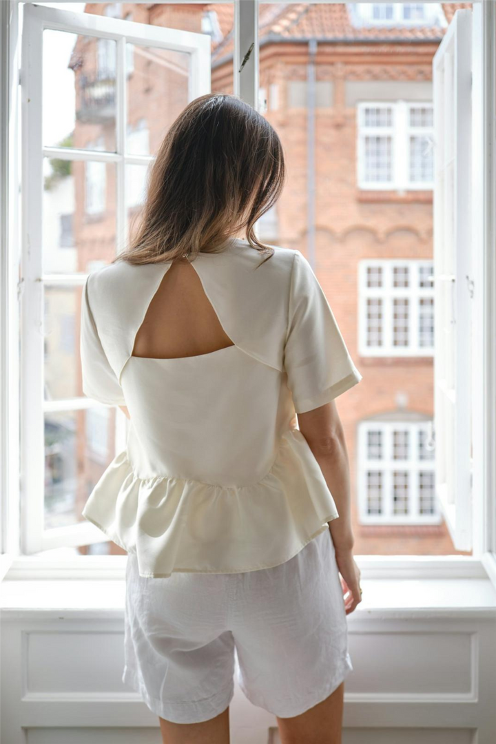 Alva Dull Satin Blouse Ivory