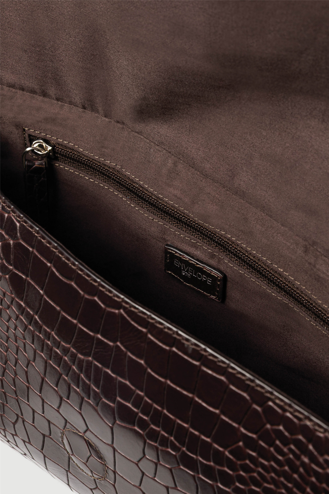Onyx Clucth Brown Croc