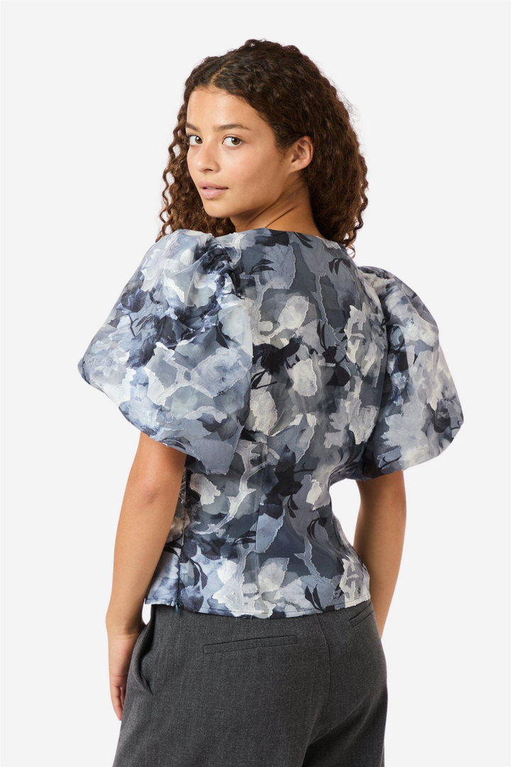Camia Brocade Floral Bloouse Floral Gray