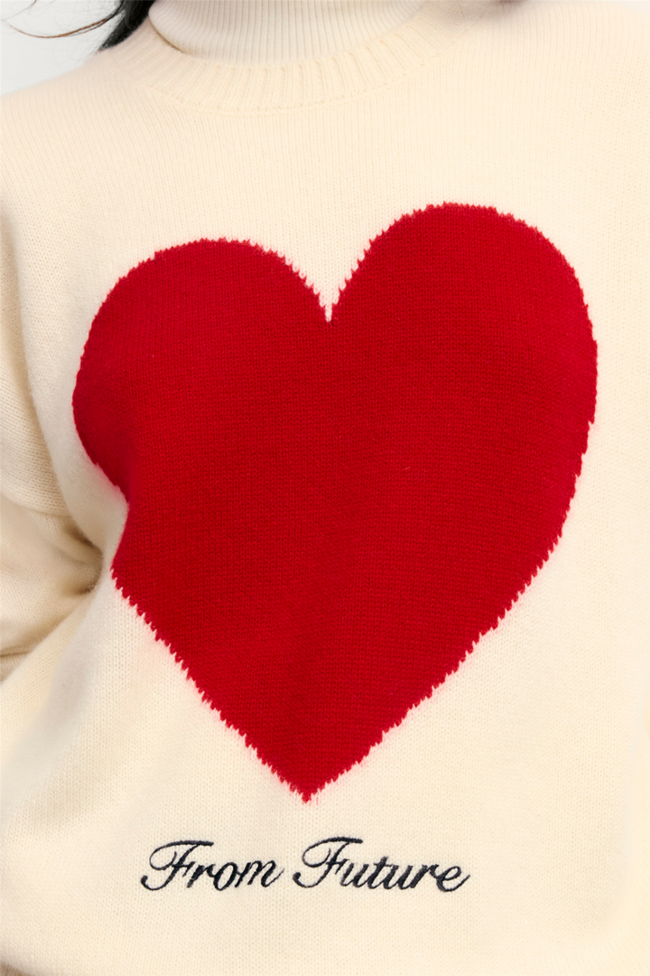 From Future Genser & Cardigan Future Embroidery Heart Crewneck Sweater Ecru