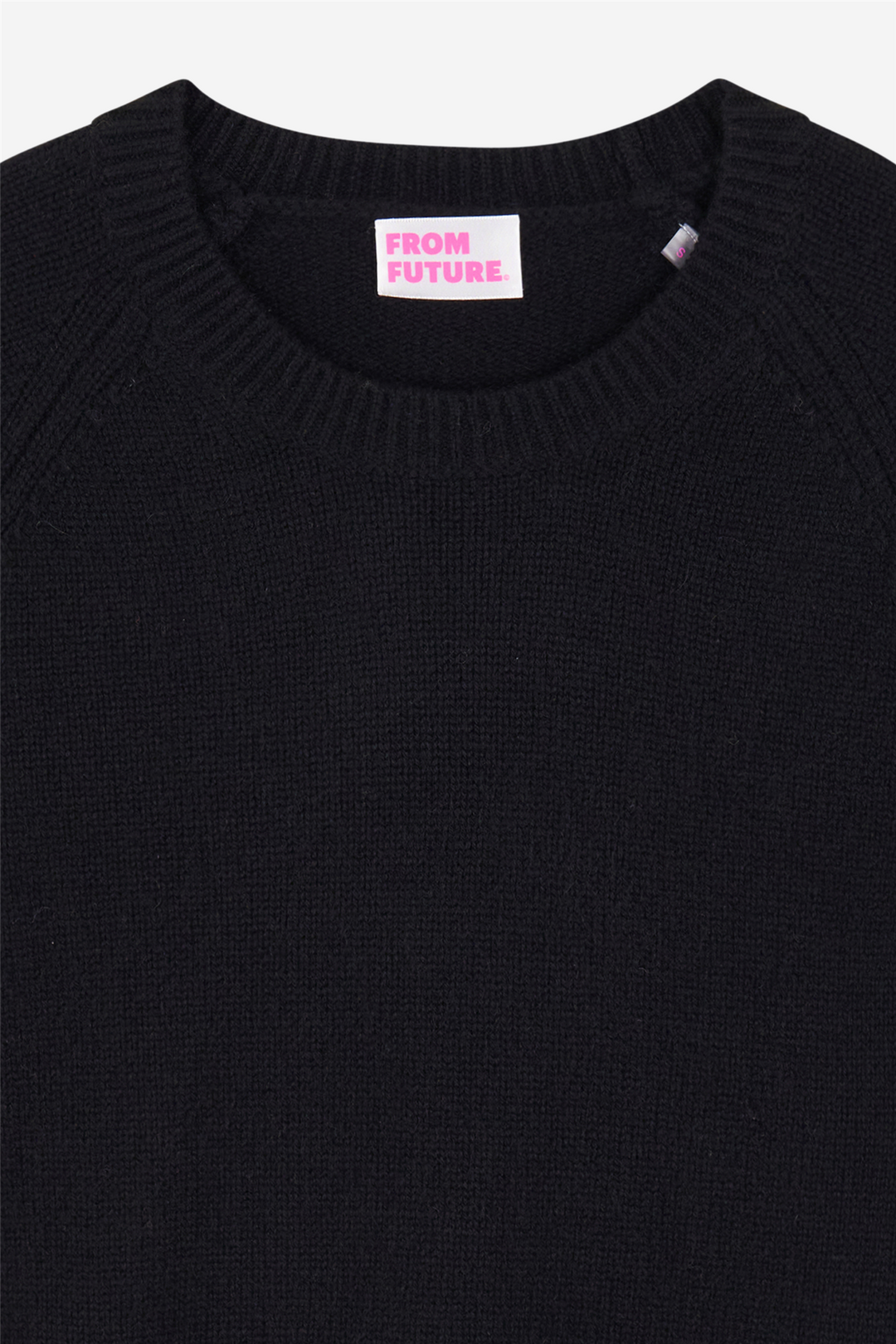 From Future Genser & Cardigan Sweater Crewneck Raglan Noir