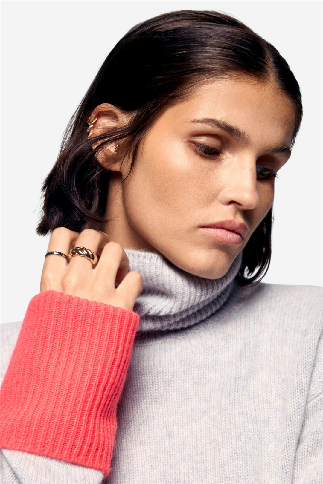 From Future Genser & Cardigan Turtleneck Sweater Light Heather Gray