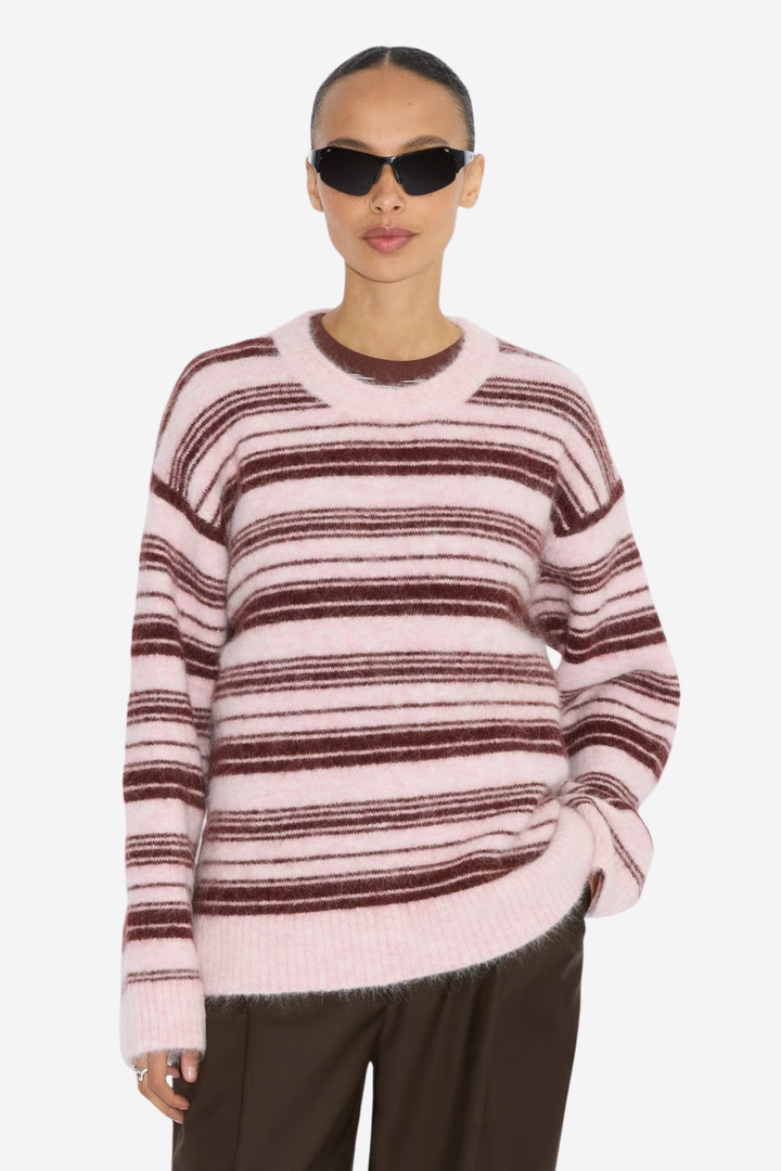 Holzweiler Genser & Cardigan Fluffy Stripe Crew Lt. Pink Mix
