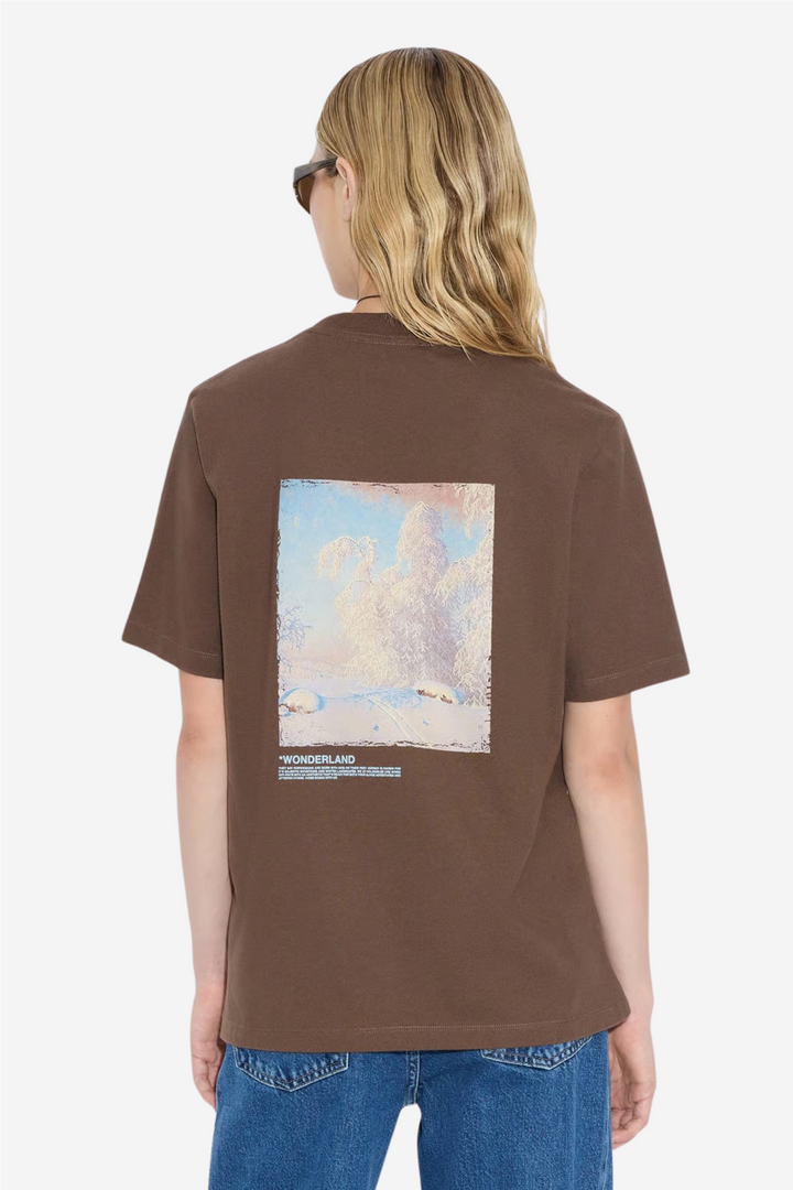 Holzweiler Topper & t-skjorter Kjerag National Tee Brown