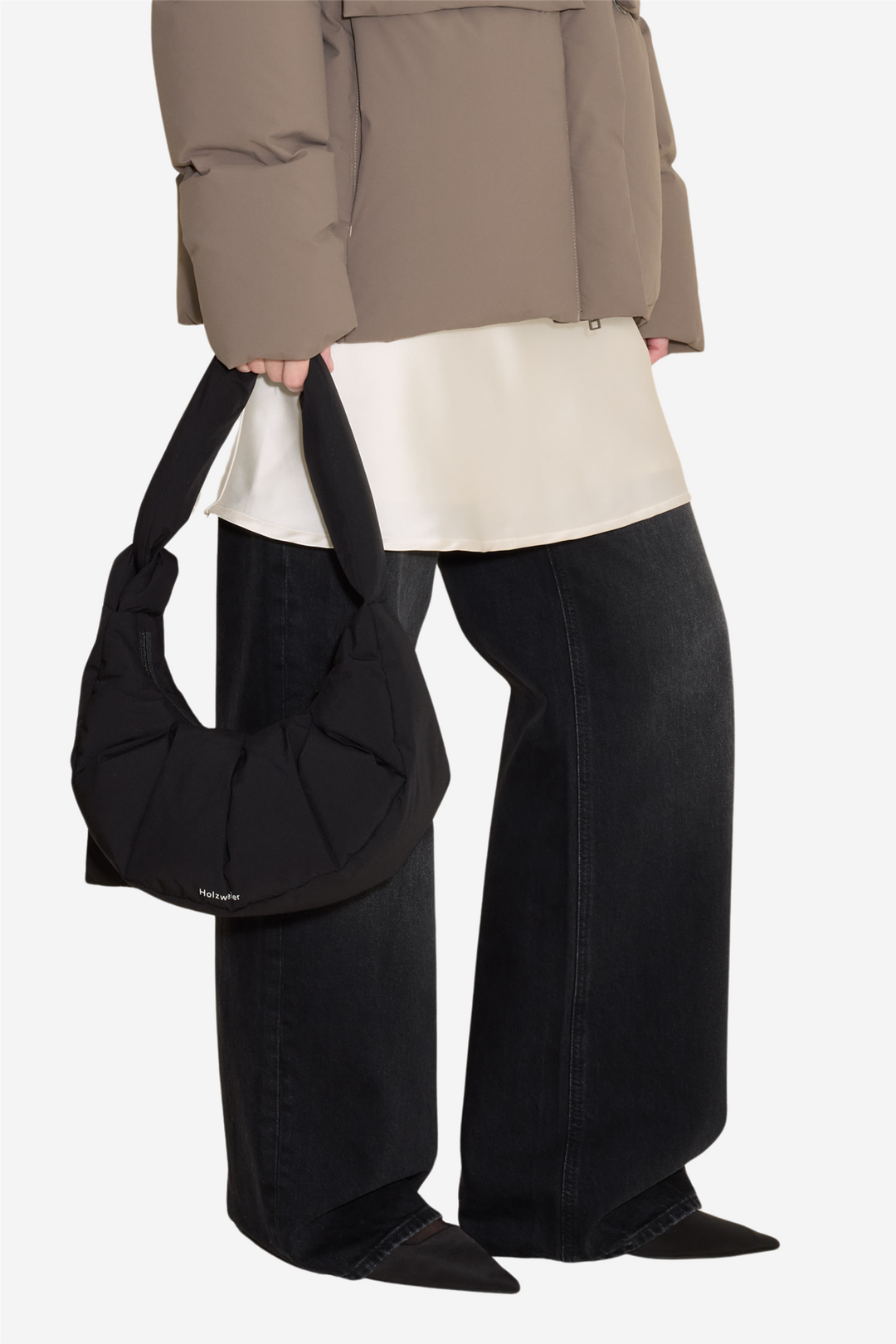 Holzweiler Vesker Cocoon Down Carry Bag