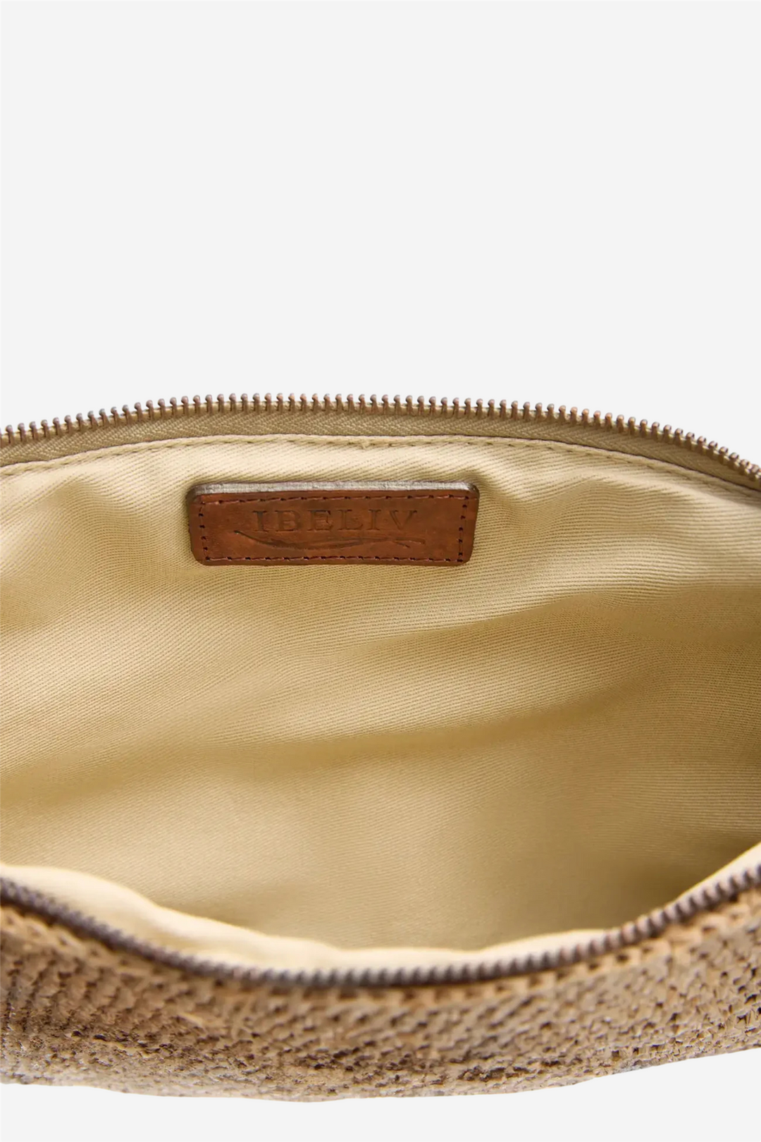 IBELIV Vesker Ampy Clutch Tea
