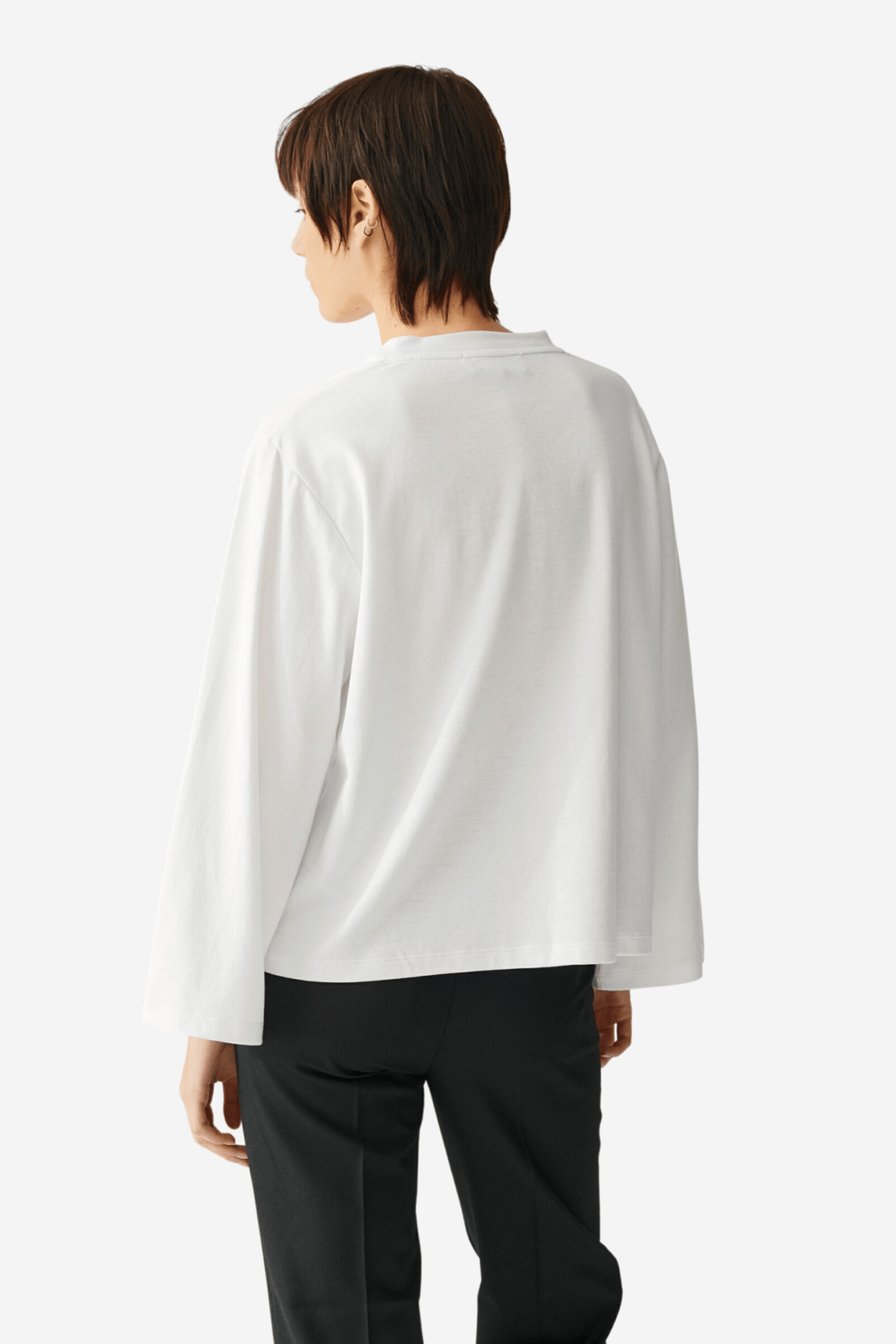 Julie Josephine Genser & Cardigan Amanda Longsleeve White