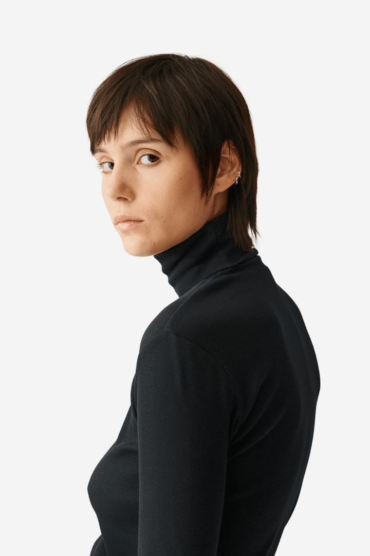 Julie Josephine Genser & Cardigan Camilla Polo Black