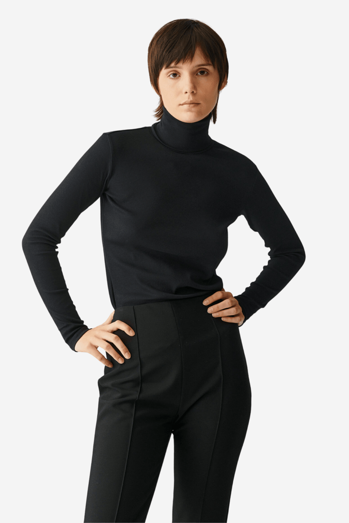 Julie Josephine Genser & Cardigan Camilla Polo Black