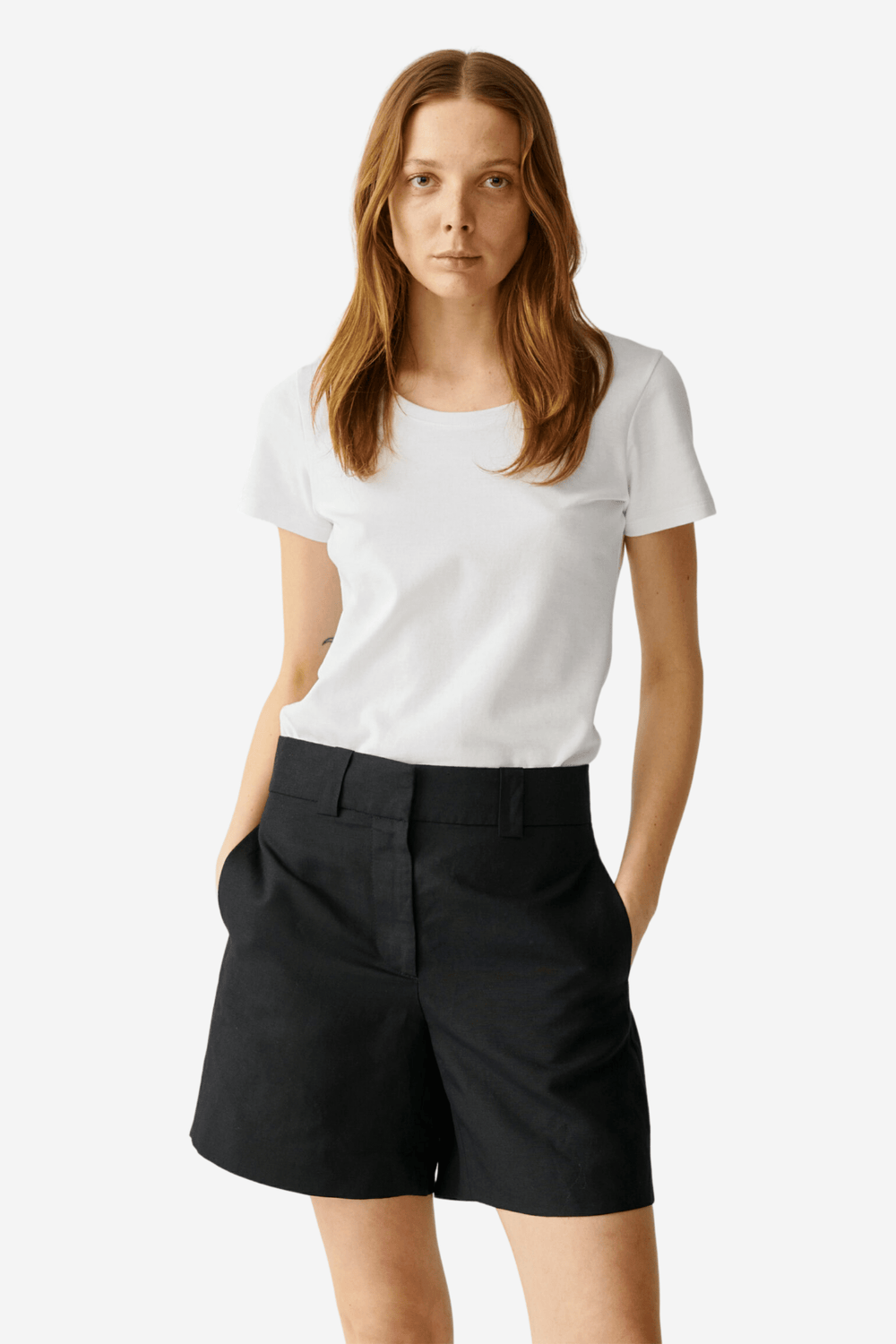 Julie Josephine Topper & t-skjorter Ane Deep Roundneck T-shirt White