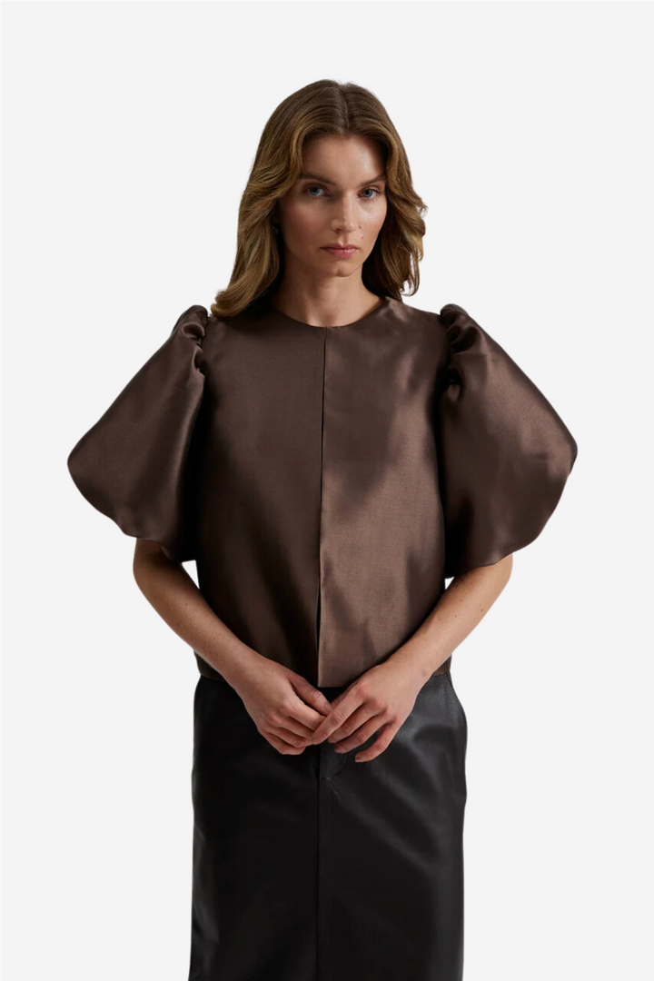 Malina Bluser & Skjorter Cleo pouf sleeve blouse Chocolate