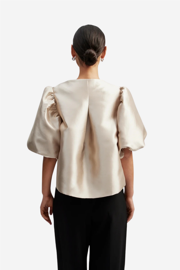 Malina Bluser & Skjorter Cleo Pouf Sleeve Blouse Soft Beige