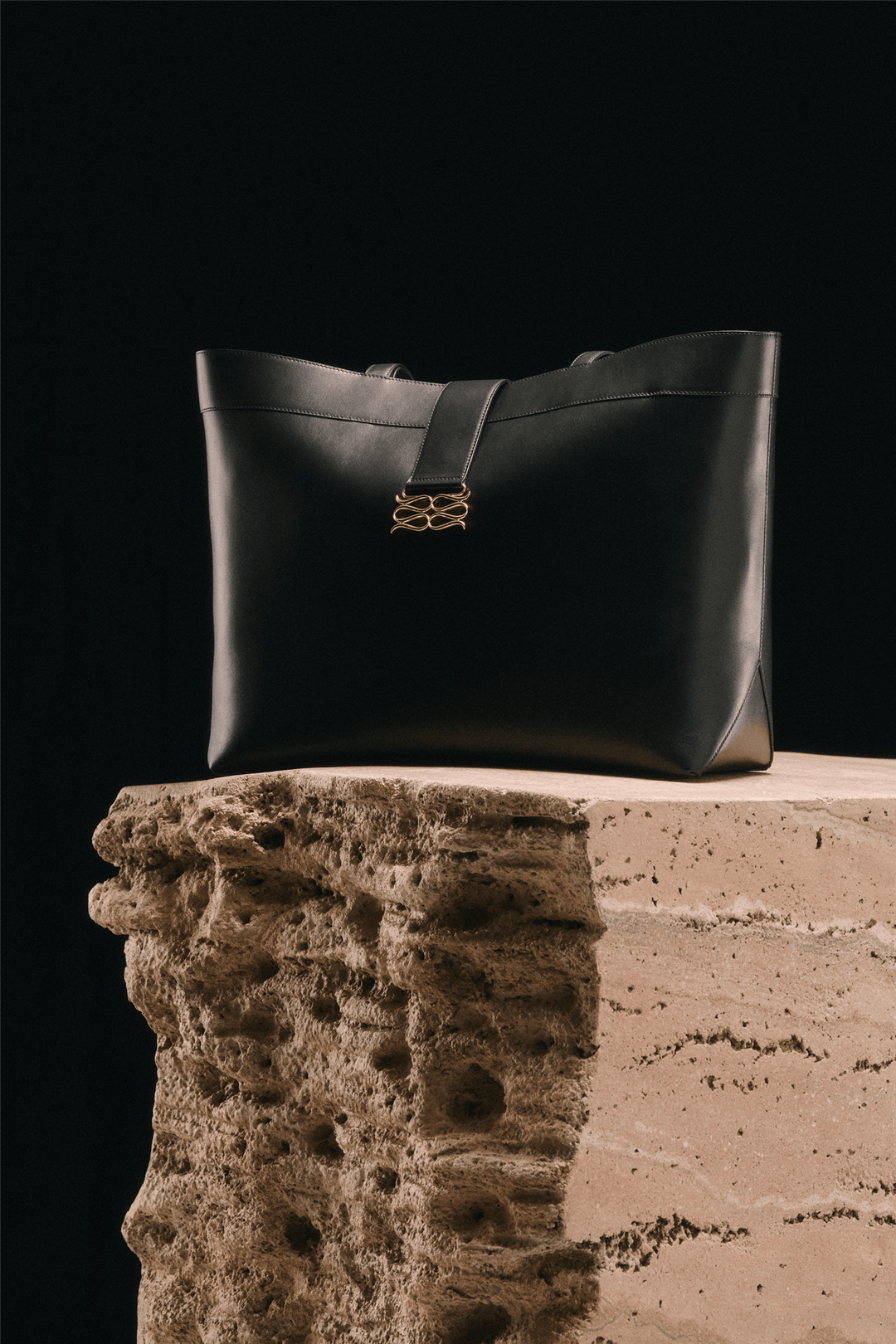 Malina Vesker Monogram Grand Leather Tote Black