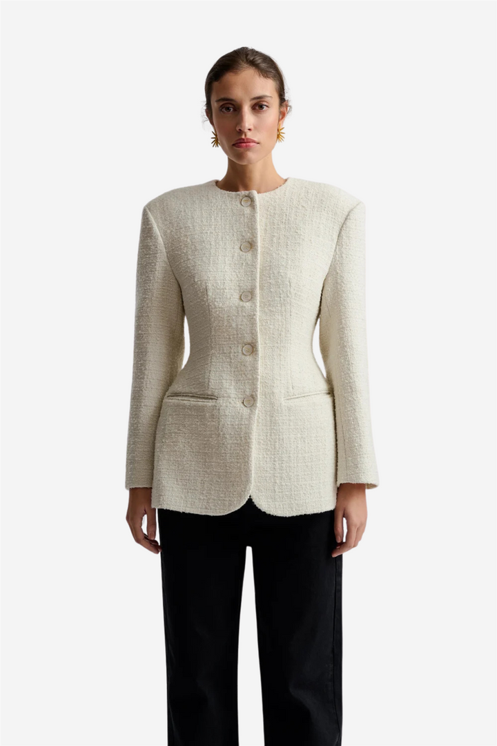 Malina Yttertøy Carol fitted round neck blazer Vanilla