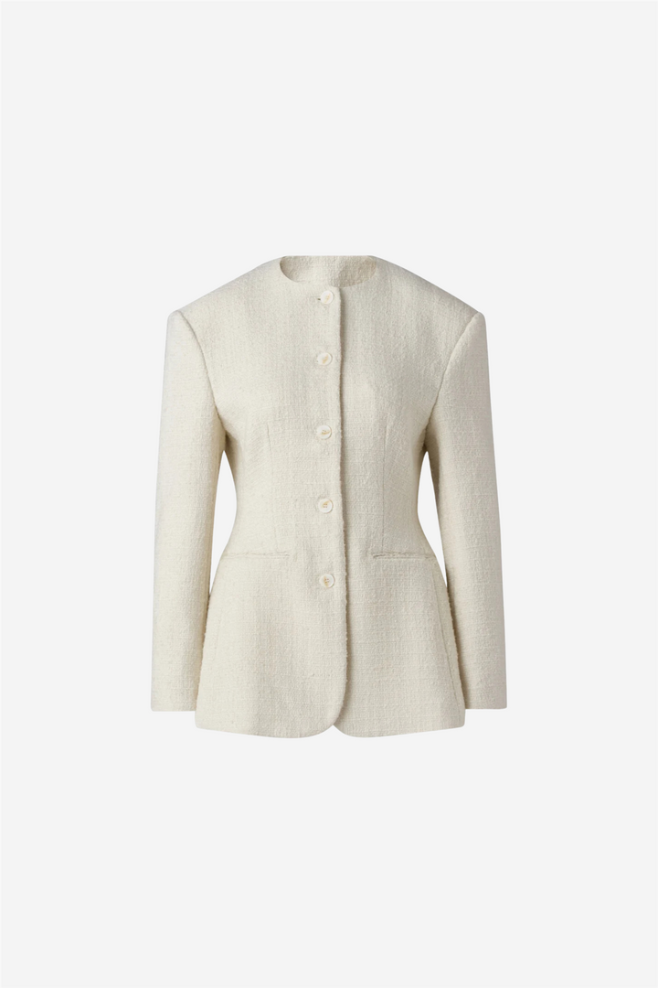 Malina Yttertøy Carol fitted round neck blazer Vanilla