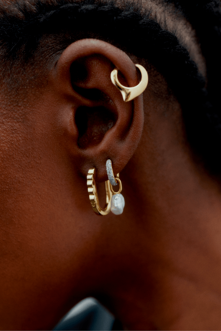 Maria Black Smykker Fiona Huggie Gold