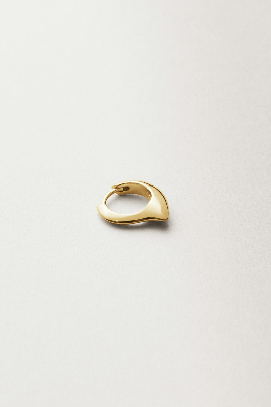 Maria Black Smykker Fiona Huggie Gold