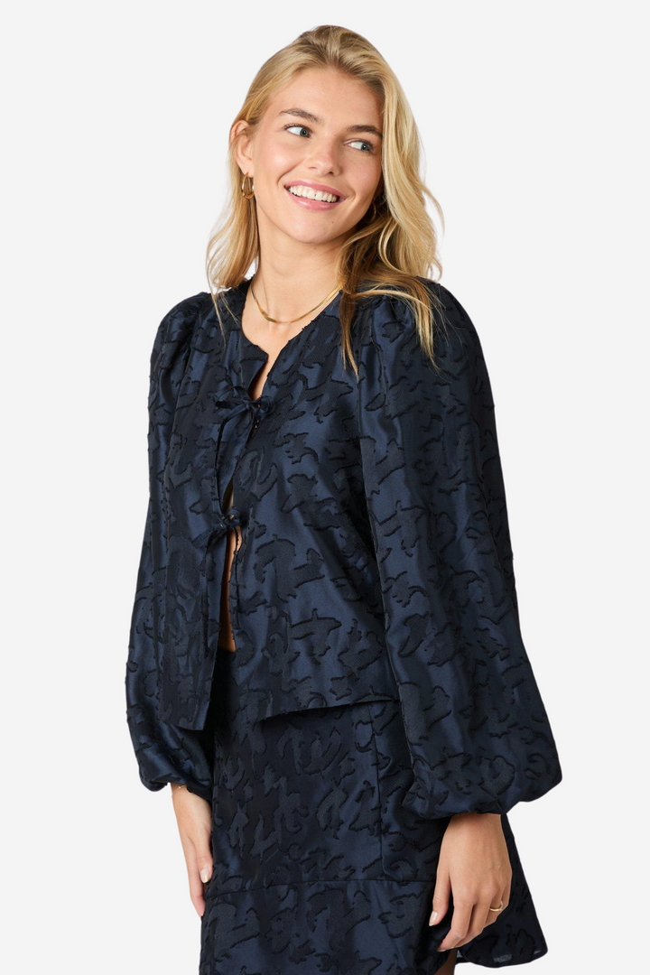 Neo Noir Bluser & Skjorter Daliska Artwork Blouse Navy