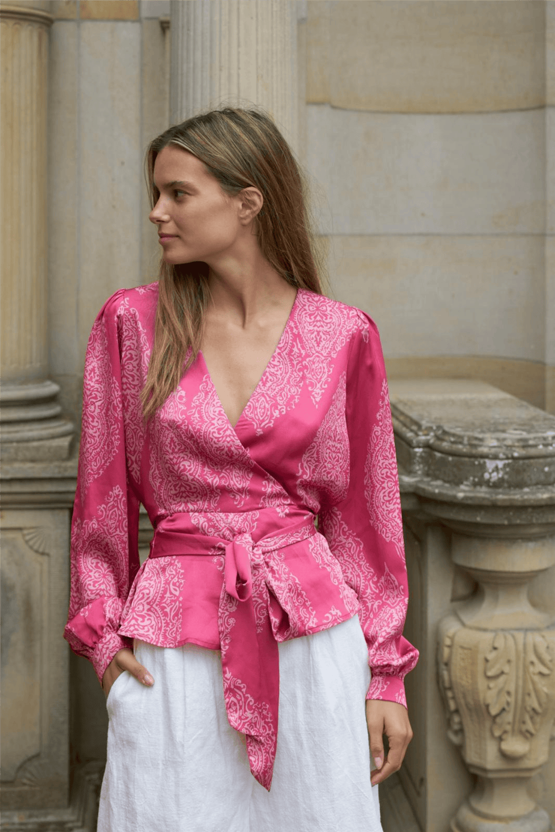 Neo Noir Bluser &amp; Skjorter Rista Paisley Drop Blouse Cherry Pink