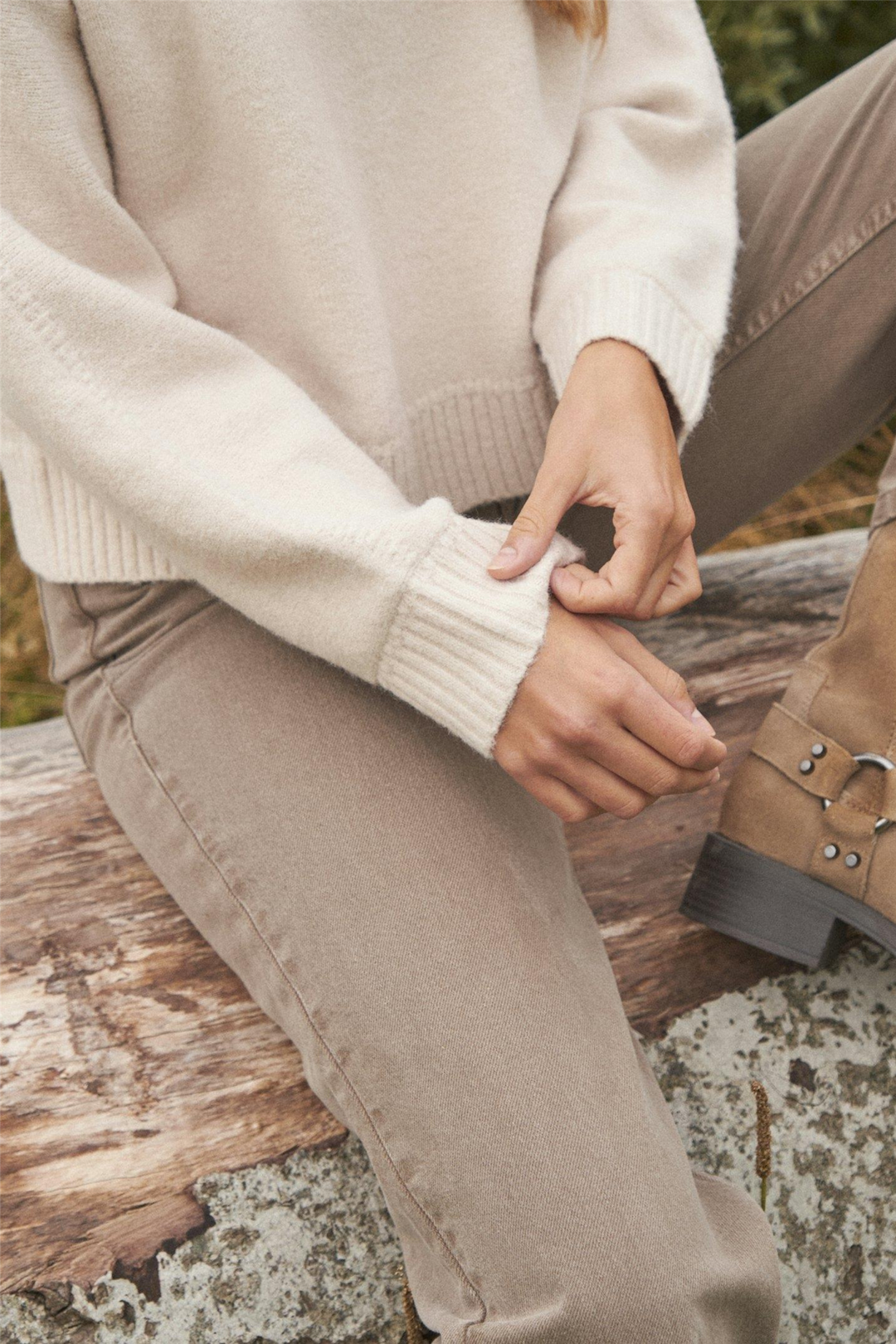 Neo Noir Genser & Cardigan Detri Solid Knit Blouse Ivory