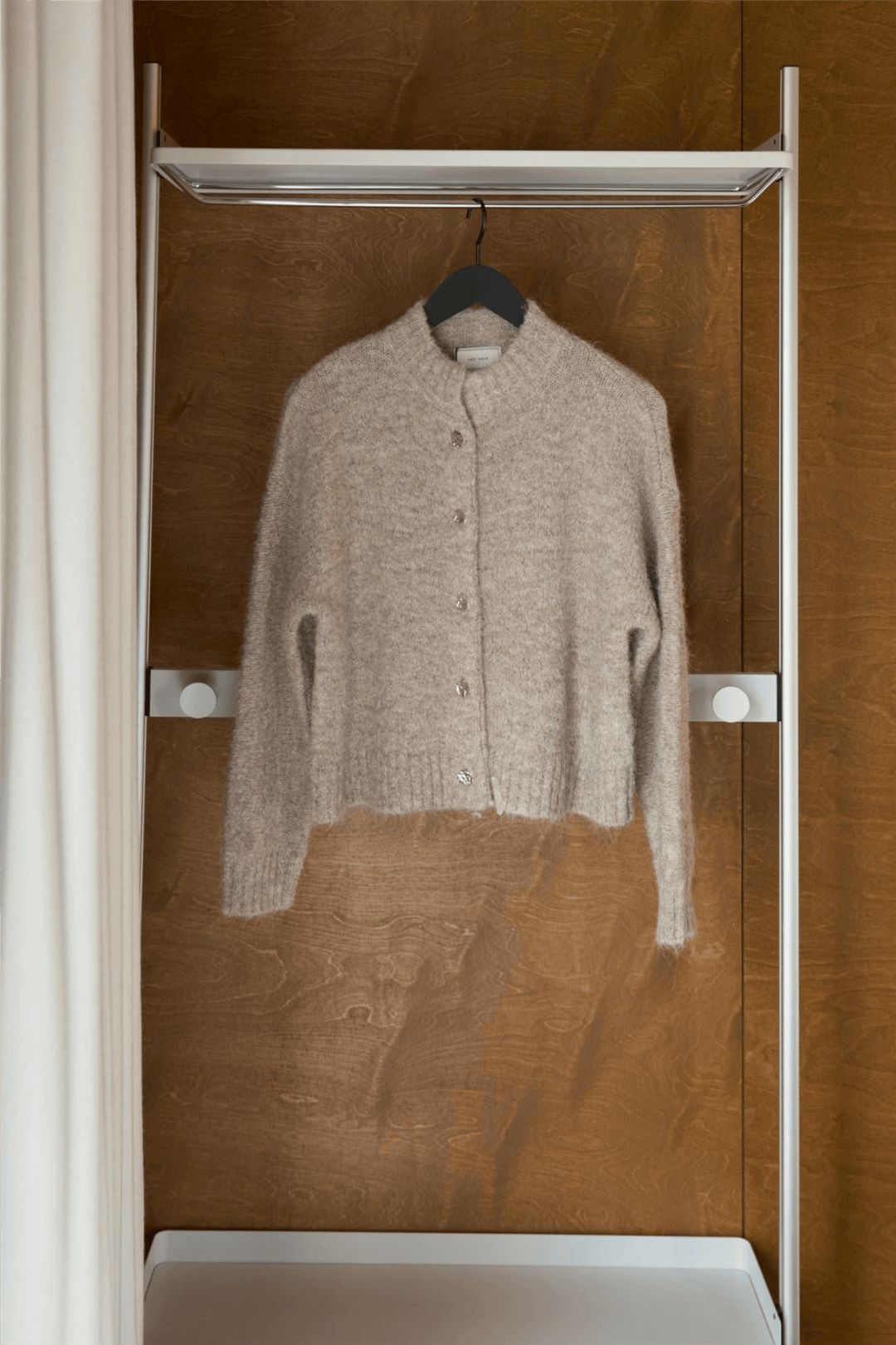 Neo Noir Genser &amp; Cardigan Taura Fluffy Knit Cardigan Beige Melange