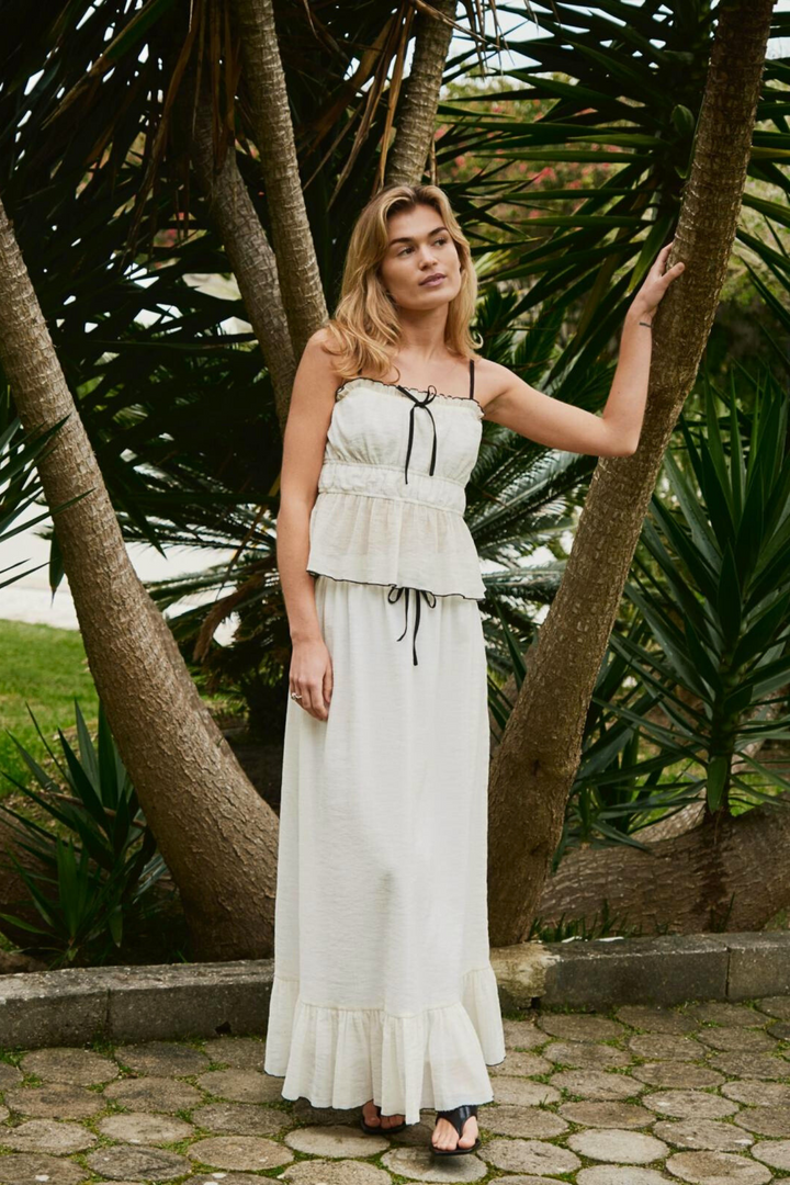 Neo Noir Skjørt Ariella Crepe Skirt Creme