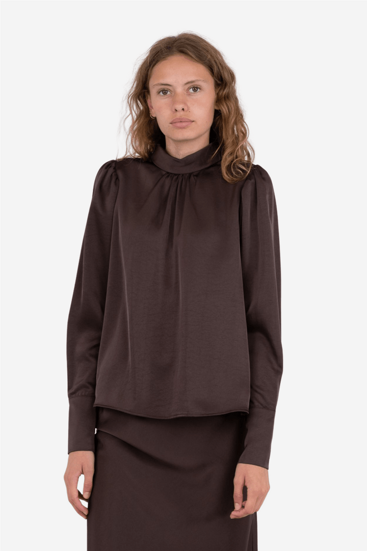 Neo Noir Topper & t-skjorter Toria Heavy Sateen Blouse Dark Brown