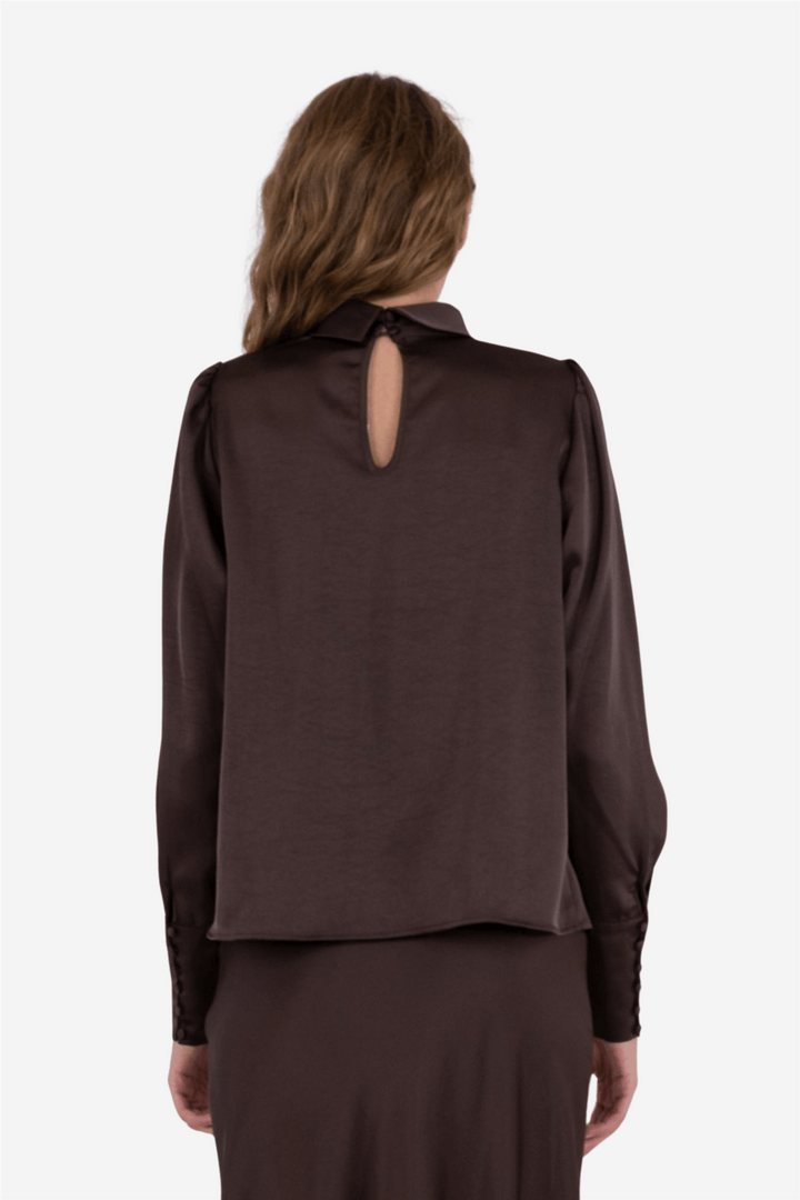 Neo Noir Topper & t-skjorter Toria Heavy Sateen Blouse Dark Brown