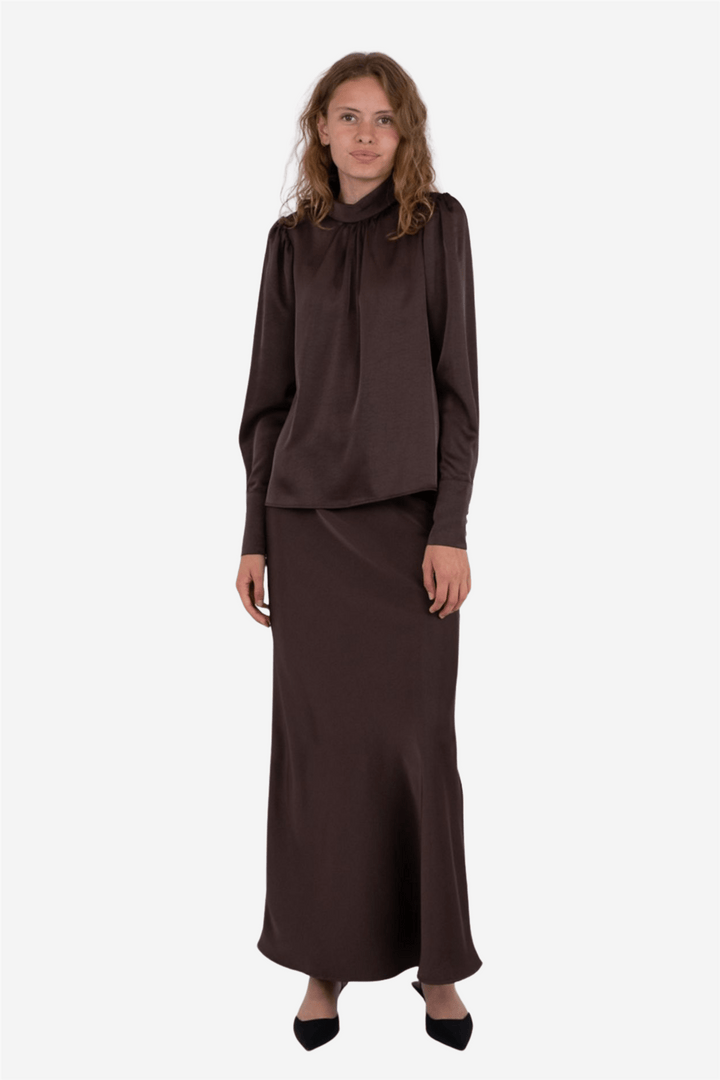 Neo Noir Topper & t-skjorter Toria Heavy Sateen Blouse Dark Brown