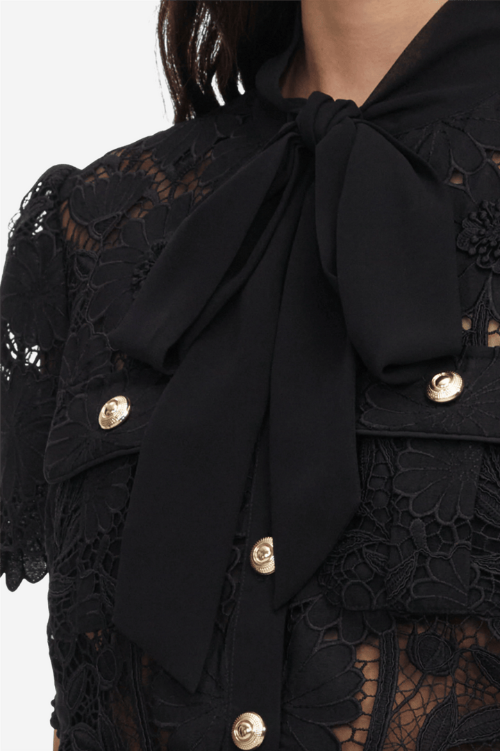 Self-Portrait Topper & t-skjorter Lace Tie Neck Top Black