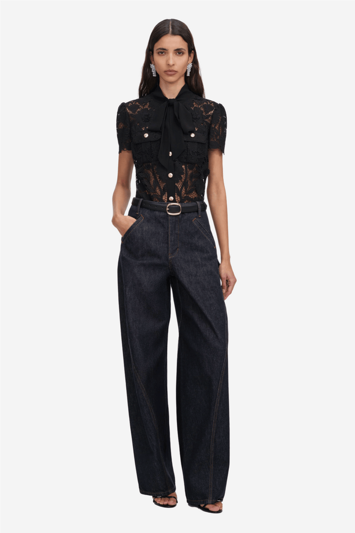Self-Portrait Topper & t-skjorter Lace Tie Neck Top Black