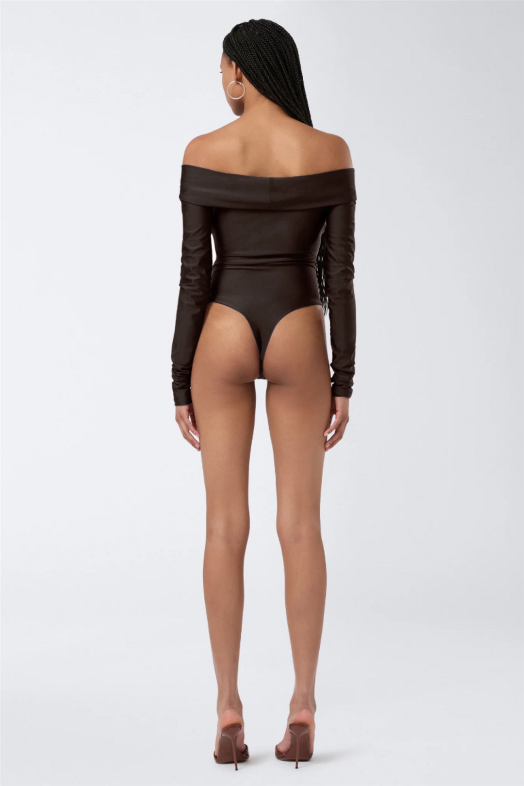 The Andamane Topper & t-skjorter Kendall Bodysuit Off-Shoulder Dark Brown