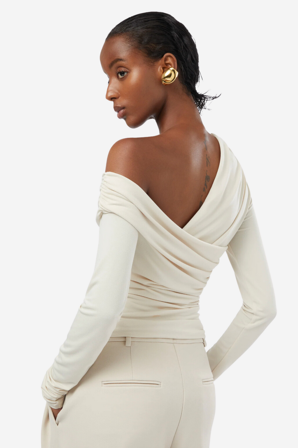 The Andamane Topper & t-skjorter Trixie Top Off Shoulder Detail Top Ivory
