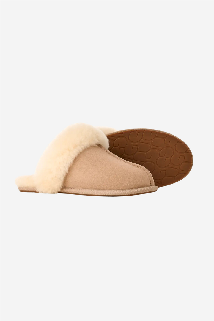 UGG Sko W Scuffette II Sand