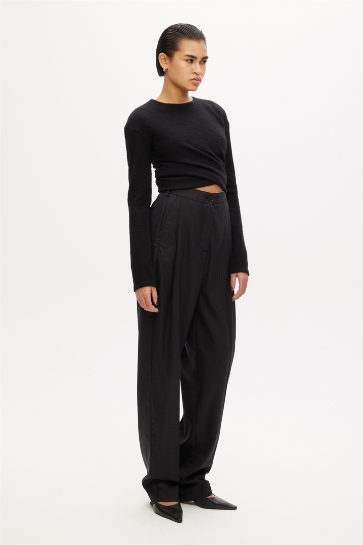 Long Sleeve Twisted Top