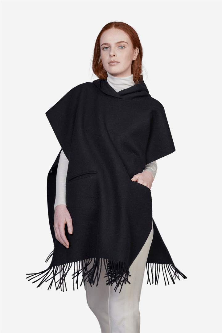 Christian Aks Yttertøy Aria Lambswool Poncho