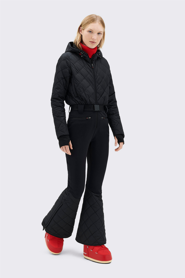 Brooke skis suit
