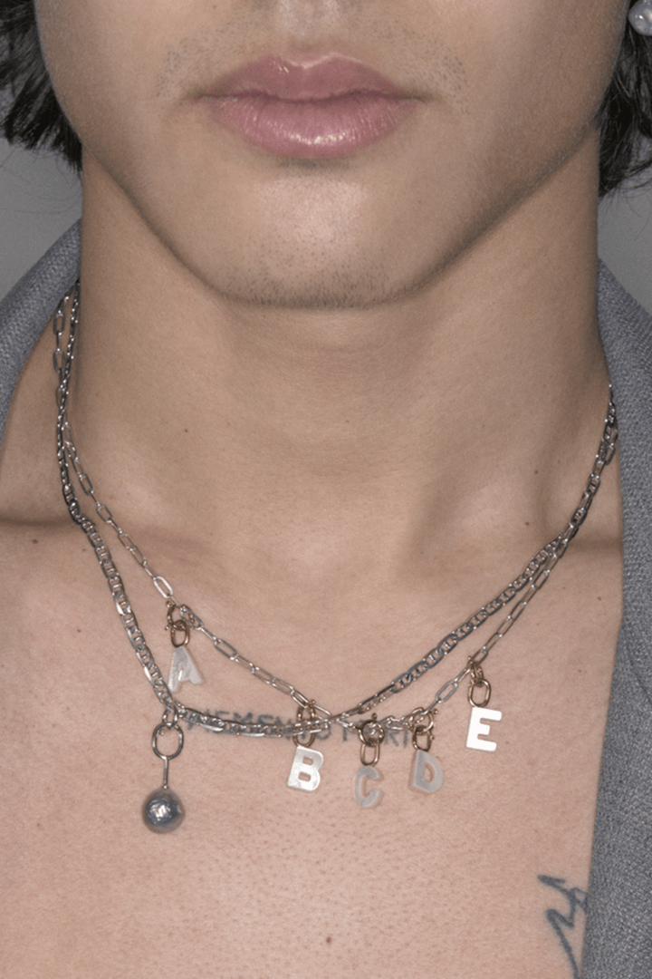 アクセサリー MARIA BLACK Lucid Necklace アクセサリー MARIA BLACK Lucid Necklace Lucid Letter Charm