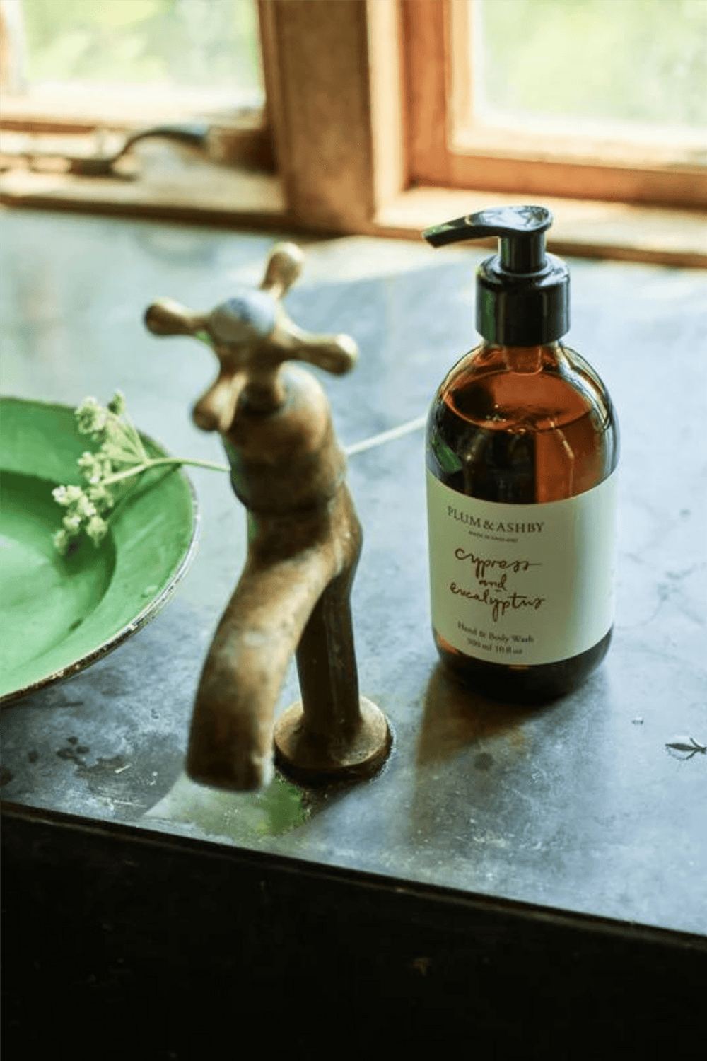 Plum & Ashby Interiør & kosmetikk Cypress & Eucalyptus Hand & Body Wash